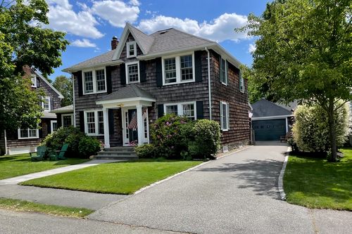 16 Pickwick Rd, Marblehead, MA, 01945-1820 | Card Image