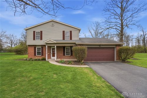 2255 Woodstock Ct, Troy, OH, 45373-9532 | Card Image