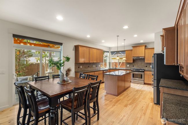 416 199 Th Pl Se, House other with 5 bedrooms, 3 bathrooms and 3 parking in Bothell WA | Image 8