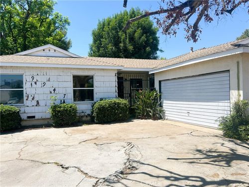 9947 Norwich Ave, San Fernando, CA, 91345-3005 | Card Image
