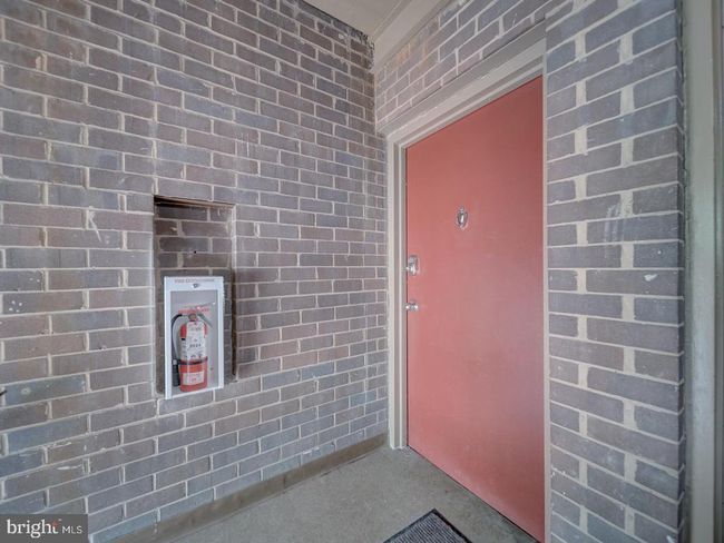 APT-101 - 5017 7 Th Rd S, Condo with 2 bedrooms, 2 bathrooms and null parking in ARLINGTON VA | Image 7