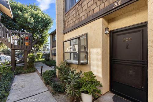 208-12750 Centralia St, Lakewood, CA, 90715-2429 | Card Image
