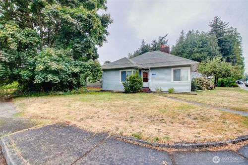 1135 E Orange Ave, Burlington, WA, 98233-2323 | Card Image