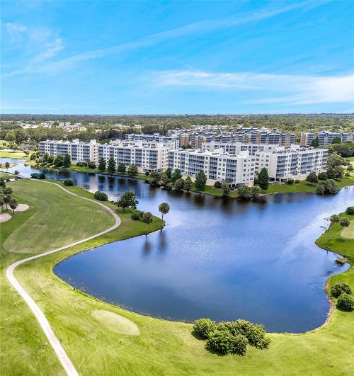 2106-1200 Country Club Dr, LARGO, FL, 33771-2164 | Card Image