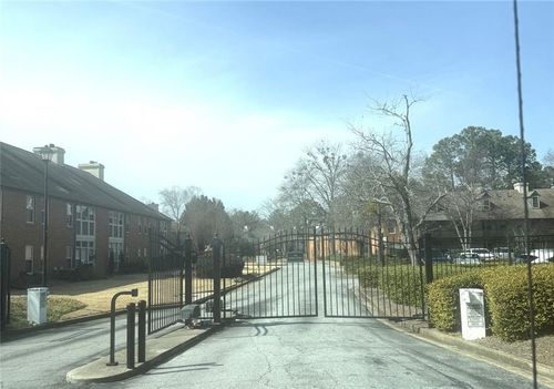 403 Bedfort Dr, Duluth, GA, 30096-2673 | Card Image