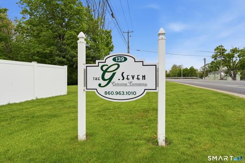 139 Riverside Dr, Thompson, CT, 06277-2712 | Card Image