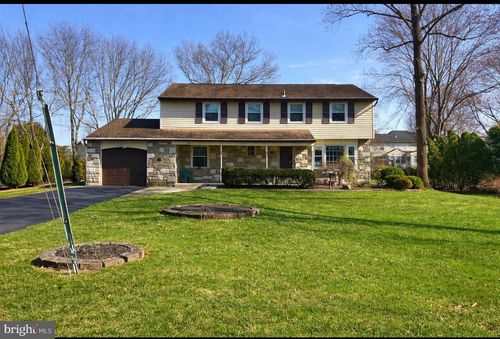 36 Devon Rd, SOUTHAMPTON, PA, 18966-1027 | Card Image