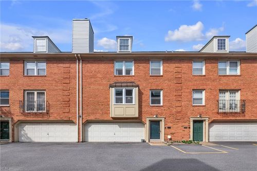apt-404-527 W 20th St, Norfolk, VA, 23517-1942 | Card Image