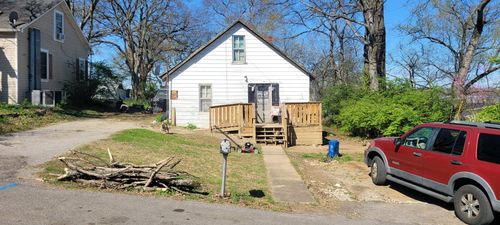 646 Thomas St, Lewisburg, TN, 37091-2654 | Card Image