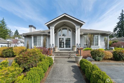 apt-j204-23321 Cedar Way, Mountlake Terrace, WA, 98043-4342 | Card Image