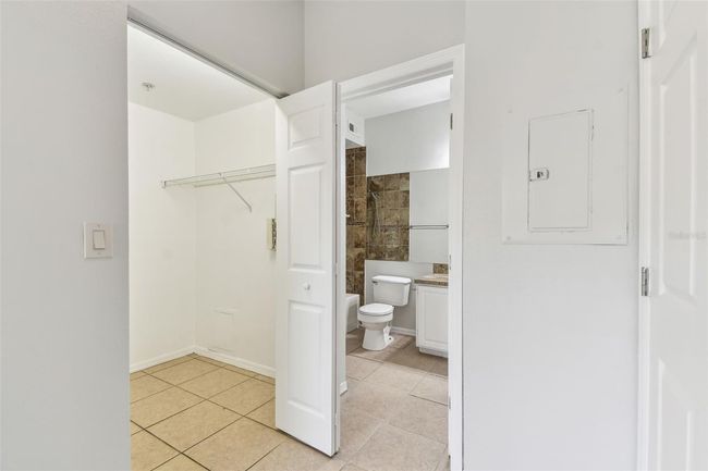 APT-304 - 5606 Pinnacle Heights Cir, Condo with 2 bedrooms, 2 bathrooms and null parking in TAMPA FL | Image 32