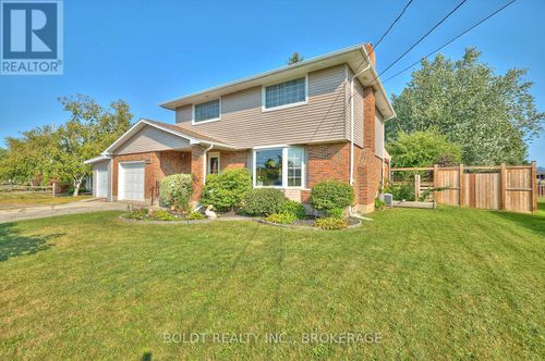 1516 Garrison Rd, Fort Erie, ON, L2A1P6 | Card Image