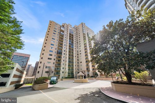 1305-1211 S Eads St, ARLINGTON, VA, 22202-4705 | Card Image