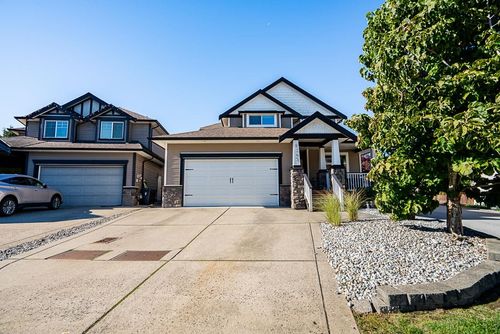 8347 208b St, Langley, BC, V2Y0A7 | Card Image