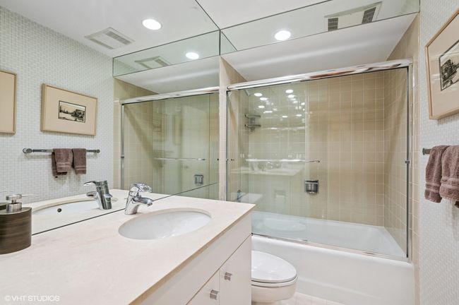 APT-5F - 1220 Rudolph Rd, Condo with 2 bedrooms, 2 bathrooms and 2 parking in Northbrook IL | Image 22