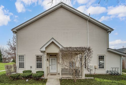 712 Morris Ct, Lakemoor, IL, 60051-8631 | Card Image