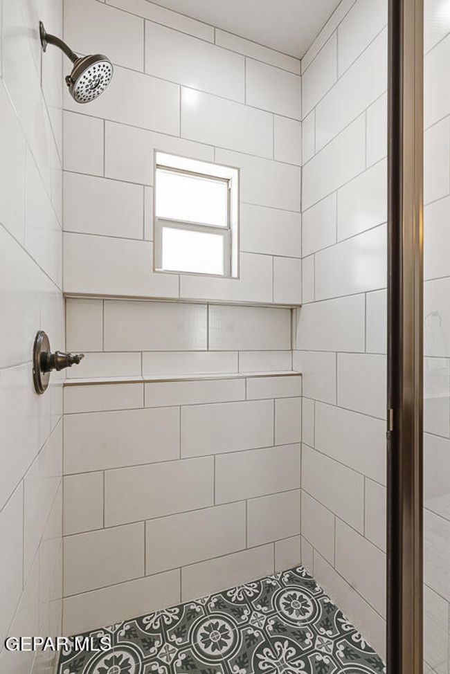 12801 Woolstone-25 | Image 27