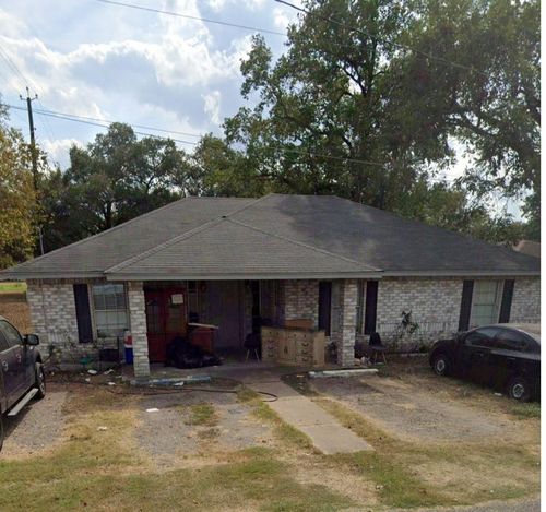 1525 Calvit St, Hempstead, TX, 77445-4233 | Card Image