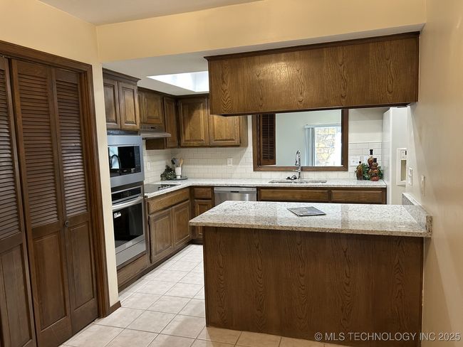 3 - 2806 E 84 Th St, Condo with 3 bedrooms, 3 bathrooms and null parking in Tulsa OK | Image 22