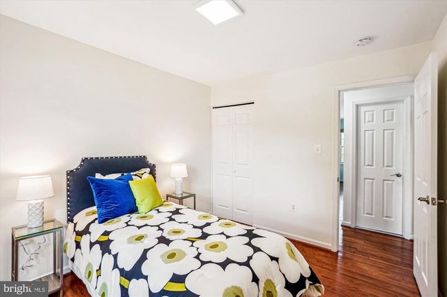 5521 Lakewhite Ct, Townhouse with 3 bedrooms, 4 bathrooms and null parking in FAIRFAX VA | Image 22