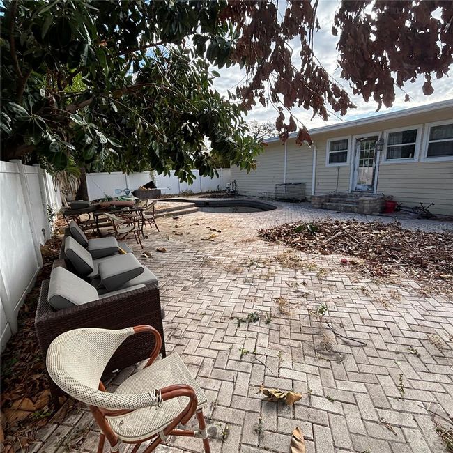 521 51 St Ave S, House other with 3 bedrooms, 2 bathrooms and null parking in SAINT PETERSBURG FL | Image 27