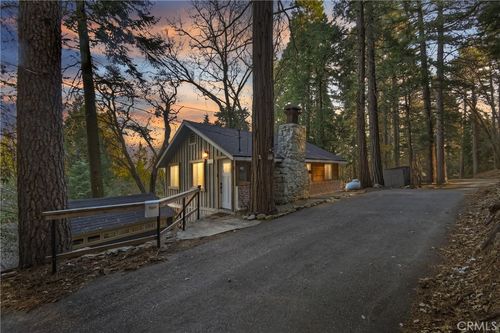 687 Spring Dr, Cedarpines Park, CA, 92322 | Card Image