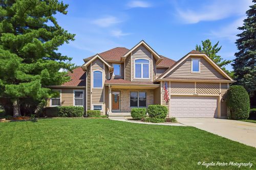 17452 W Meadowbrook Dr, Grayslake, IL, 60030-3049 | Card Image