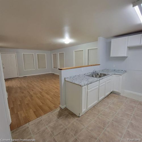 3039 Williams St, Detroit, MI, 48216-1052 | Card Image