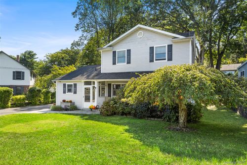 94 Barnes Rd, Tarrytown, NY, 10591-4304 | Card Image