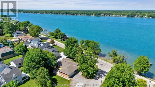 4202 St Clair Pky, Port Lambton, ON, N0P2B0 | Card Image