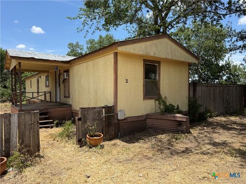 2 Skylark Dr, Martindale, TX, 78655-3856 | Card Image