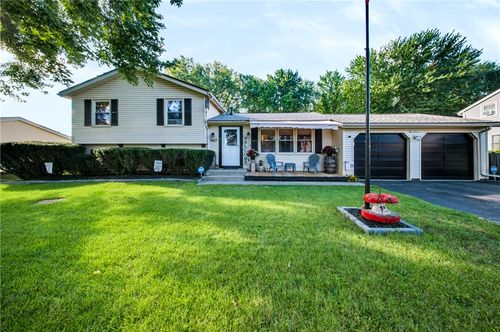 947 Copperkettle Rd, Webster, NY, 14580-8941 | Card Image