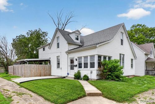 701 Hecker St, Belleville, IL, 62221-4812 | Card Image