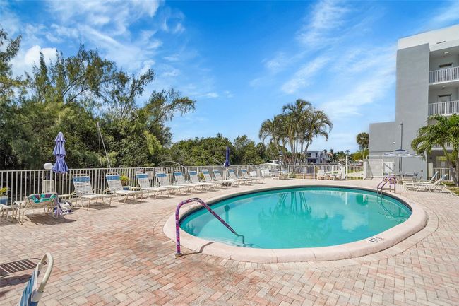 APT-401D - 2860 Ne 14 Th Street Cswy, Condo with 2 bedrooms, 2 bathrooms and null parking in Pompano Beach FL | Image 41