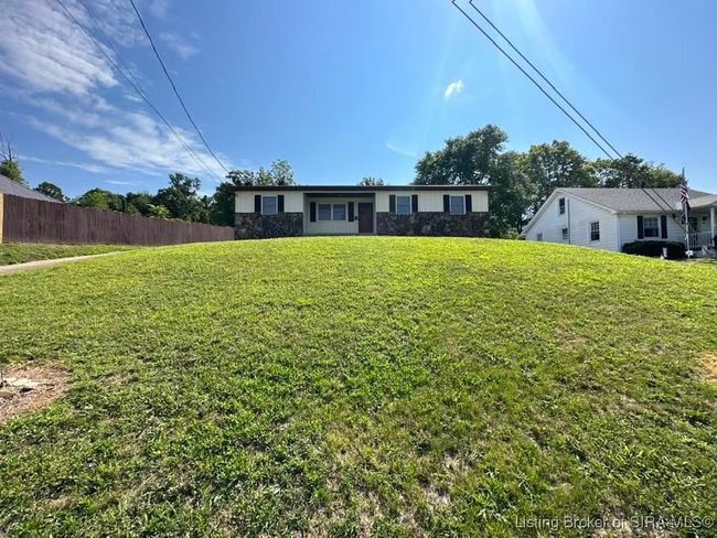 114 Ne 3 Rd St, Home with 3 bedrooms, 1 bathrooms and null parking in Paoli IN | Image 26