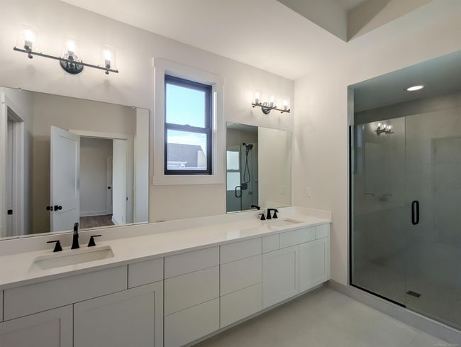 Owner's Bath | Image 31