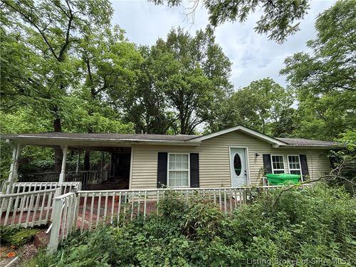 9085 Cedar Ln Ne, New Salisbury, IN, 47161-8025 | Card Image
