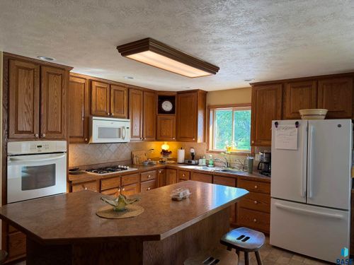 23119 459th Ave Avenue, Wentworth, SD, 57075 | Card Image