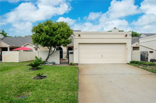 137 Santa Fe Dr, Rockport, TX, 78382-6855 | Card Image