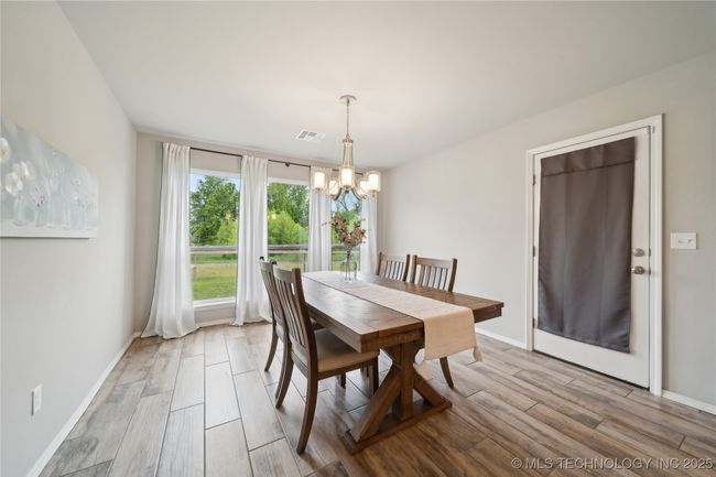 DINING ROOM | Image 20