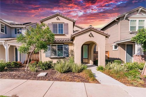 182 E Mcclintock Ln, Mountain House, CA, 95391-8292 | Card Image