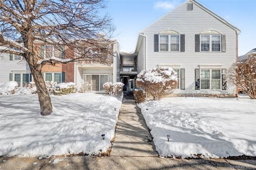 13-106 Cartwheel Ct, Washingtonville, NY, 10992-2214 | Card Image