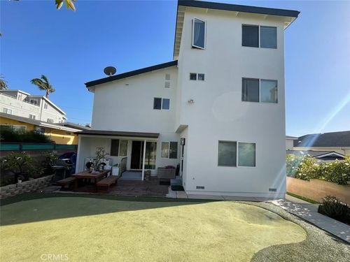 923 6th St, Hermosa Beach, CA, 90254-4818 | Card Image