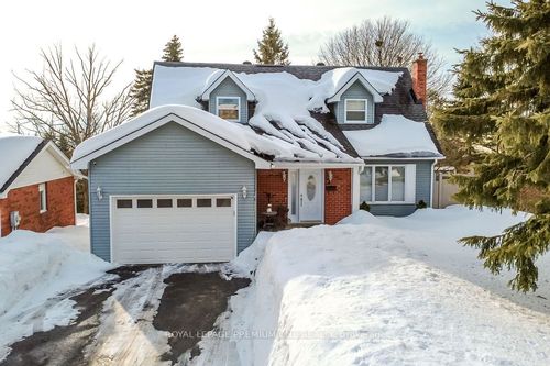 7 Mariposa Drive, Orillia, ON, L3V7G6 | Card Image
