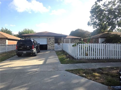 1118 Ontario Dr, Corpus Christi, TX, 78418-5432 | Card Image