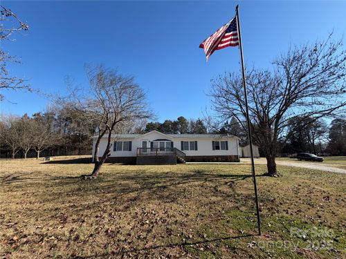 102 Beechwood Dr, Salisbury, NC, 28147-9559 | Card Image