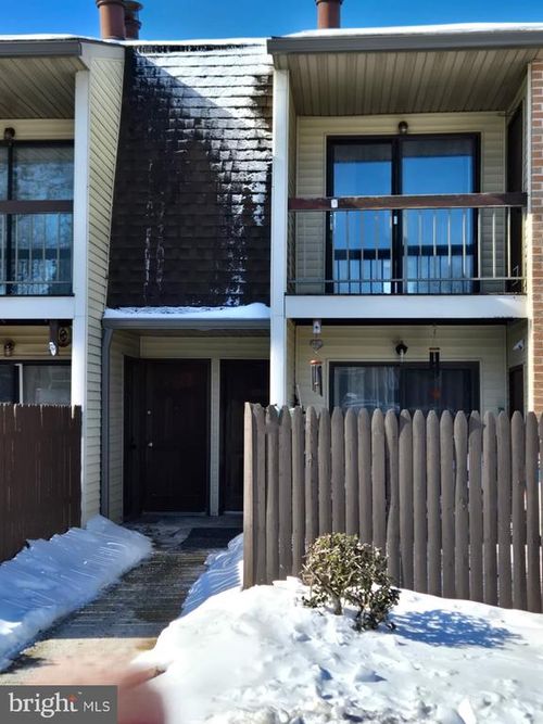 23 Lancaster Est, MOUNT JOY, PA, 17552-1702 | Card Image