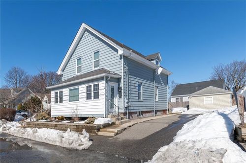 86 Woodward Ave, East Providence, RI, 02914-3429 | Card Image