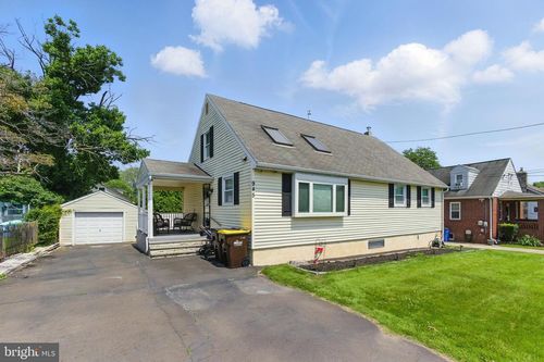945 Walnut Ave, BENSALEM, PA, 19020-6334 | Card Image