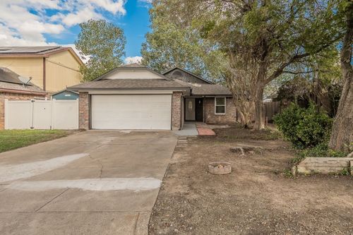4811 Abbott Ave, Arlington, TX, 76018-1246 | Card Image